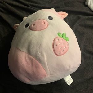Strawberry Cow Squishmallow